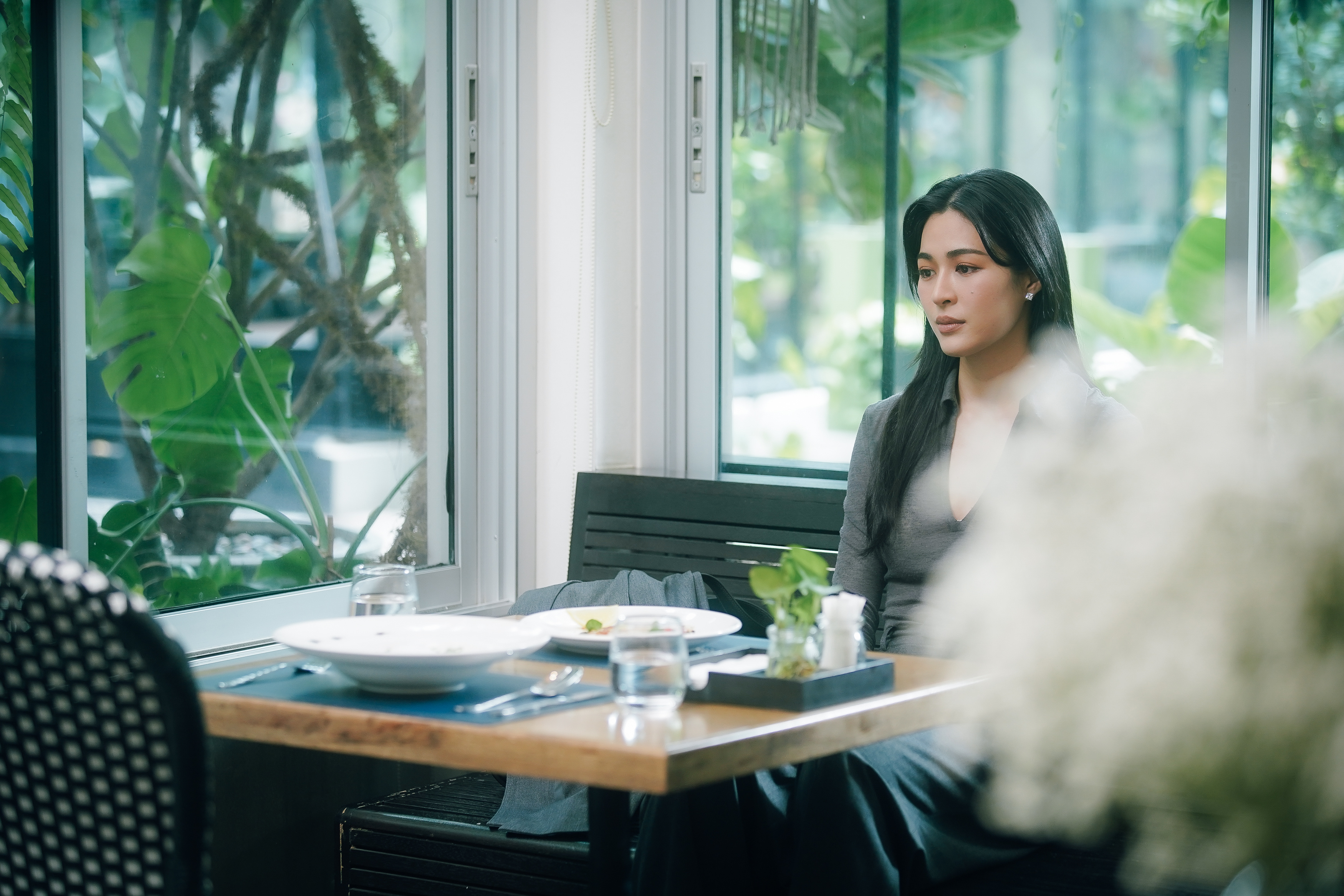 绘梦婚礼ep1 Runch染律剧照｜第一套西装染律太帅了，谢谢让我看到了港风美女
