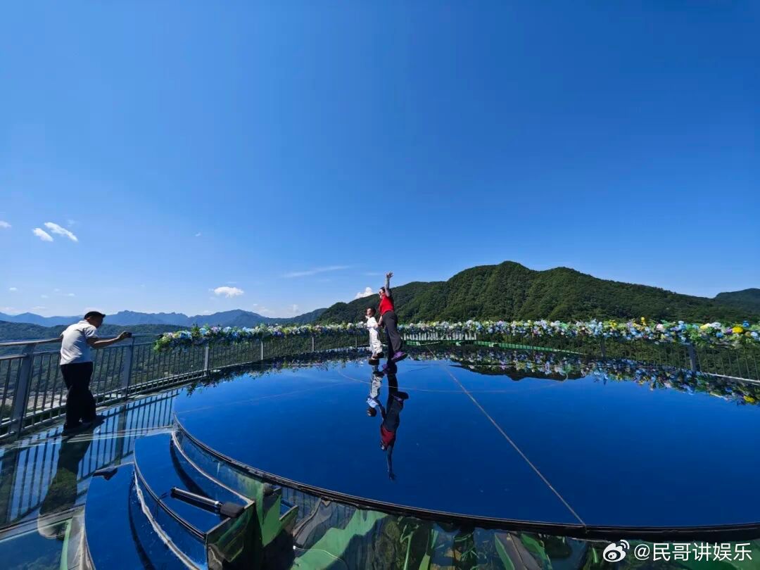 体验山野里的吉尼斯漂流就来光雾山在光雾山坐吉尼斯空漂清凉一夏✨光雾山夏日冲鸭季上