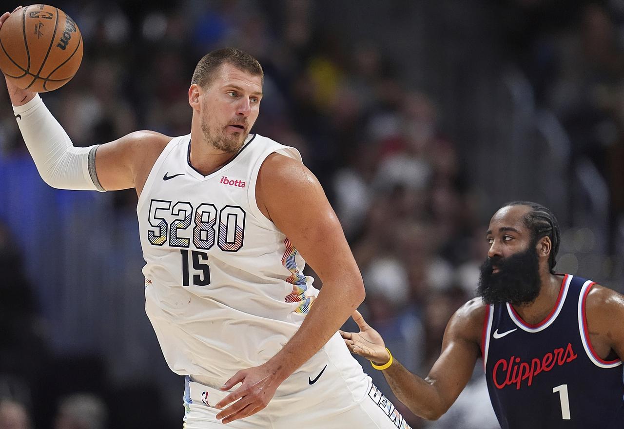 小卡：登哥，ESPN预测明日胜率：掘金34.7%，快船高达65.3%，你慌不慌？