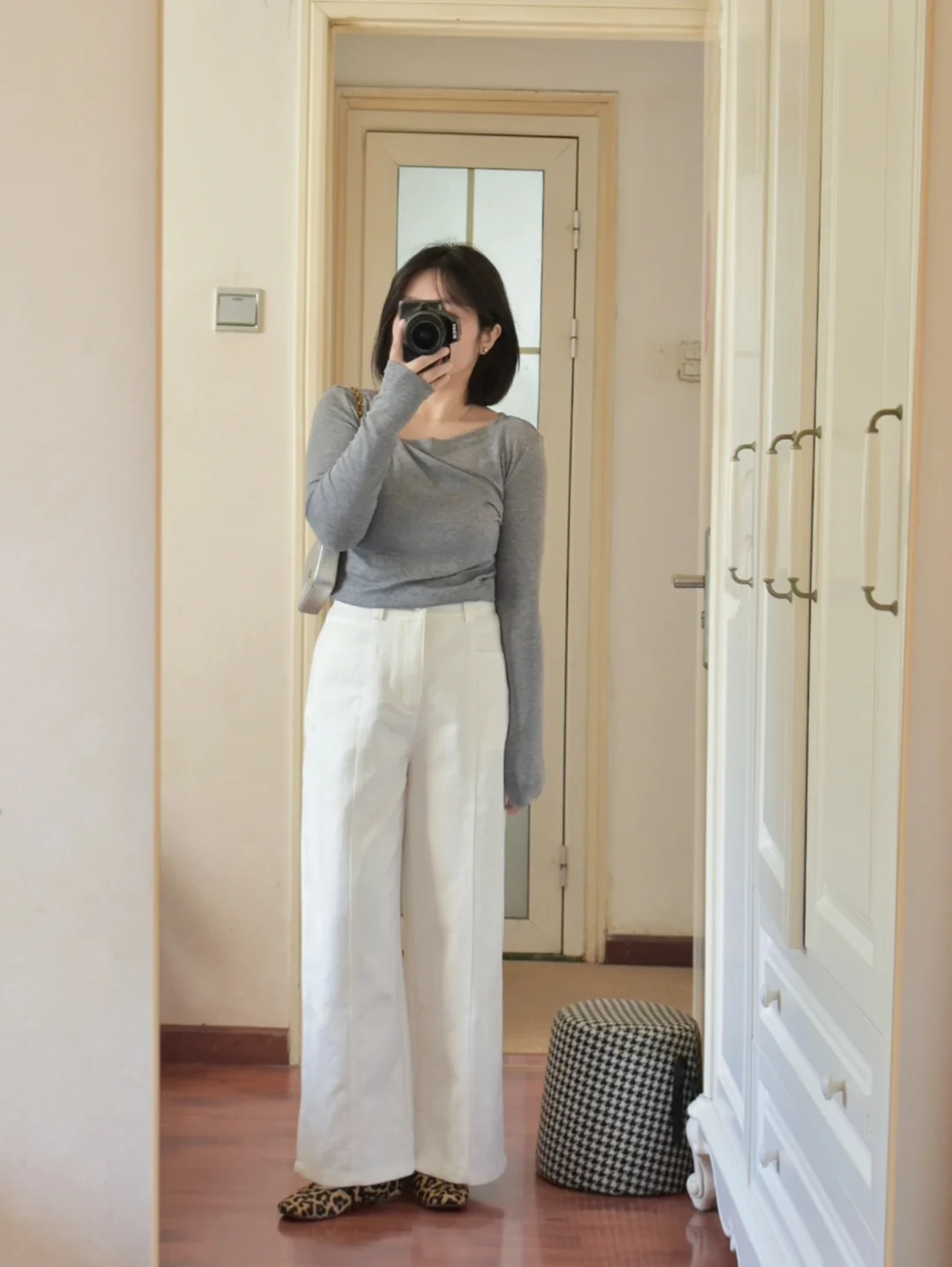 155cm110斤 今天是显瘦的白色阔腿裤👖