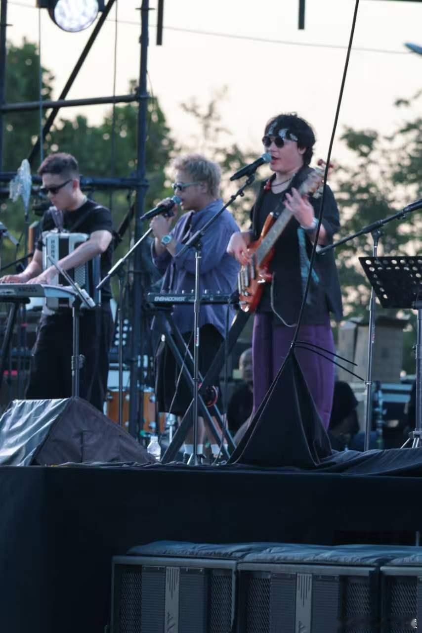 沧元图配乐一响燃爆全场 别的国漫配乐只有一两首出圈金曲，沧元图直接攒出一整张神仙