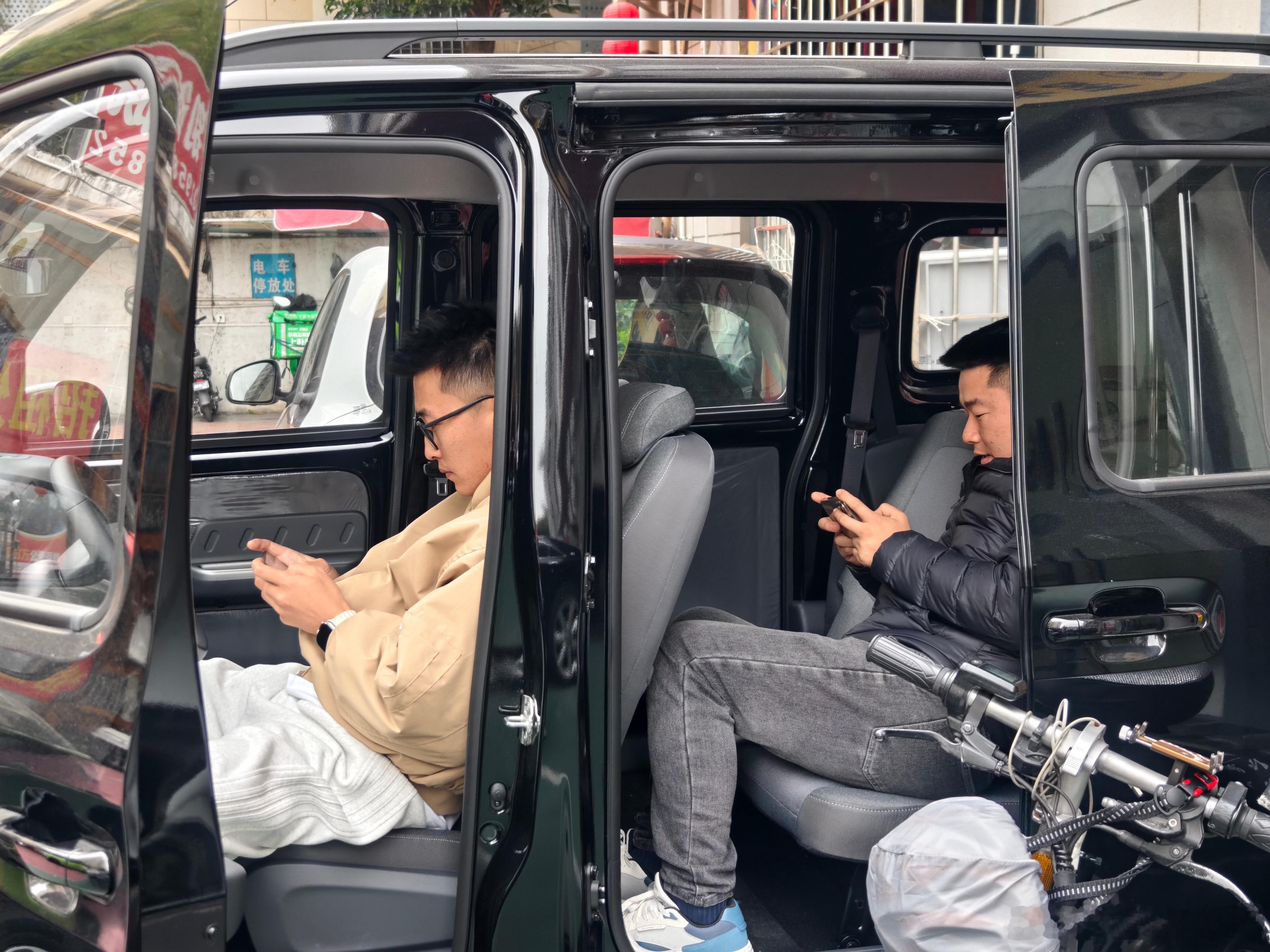 干二手车是有多闲上班打游戏打到下班