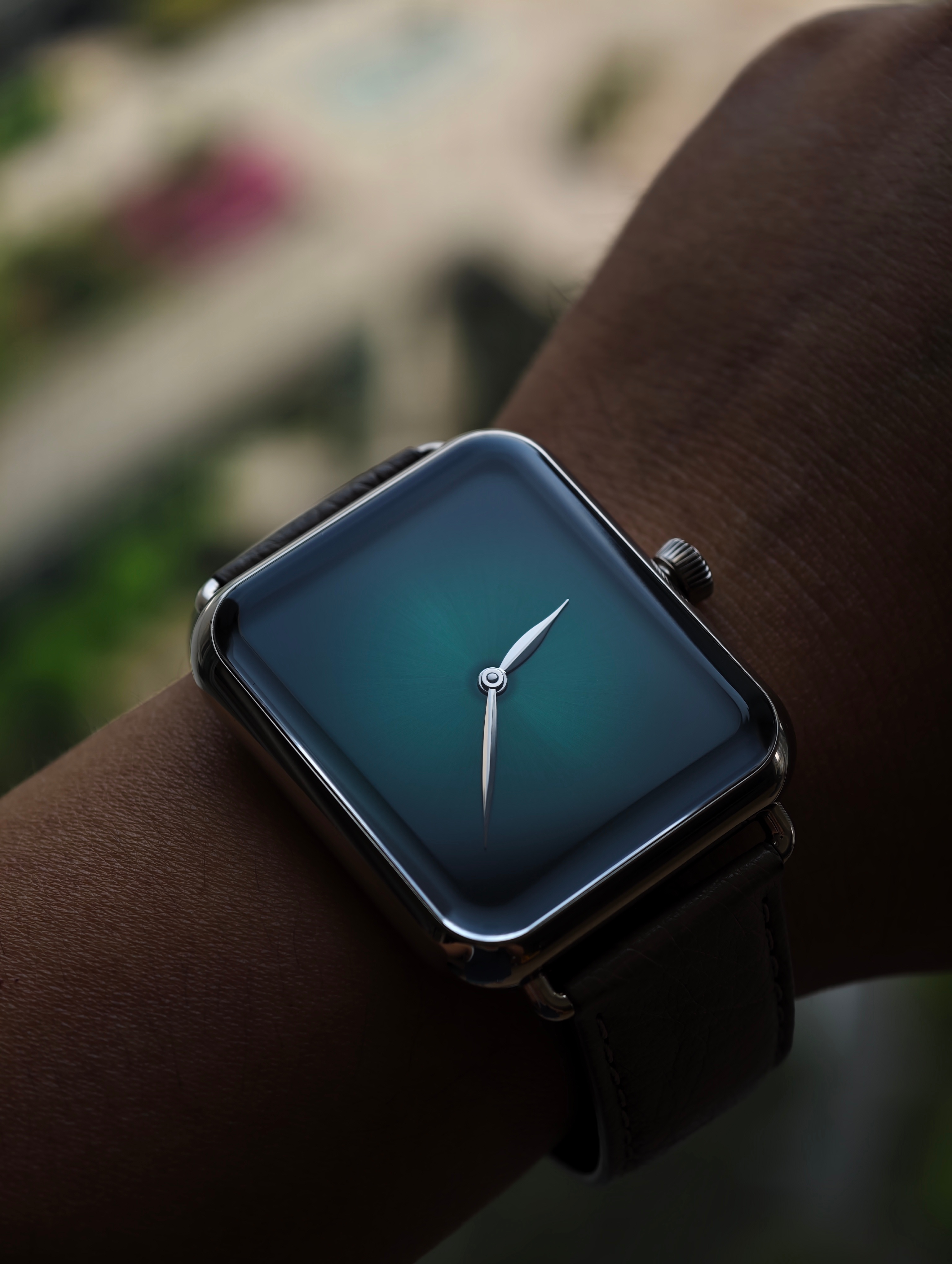 wotd最近都没有买表，戴戴旧的 