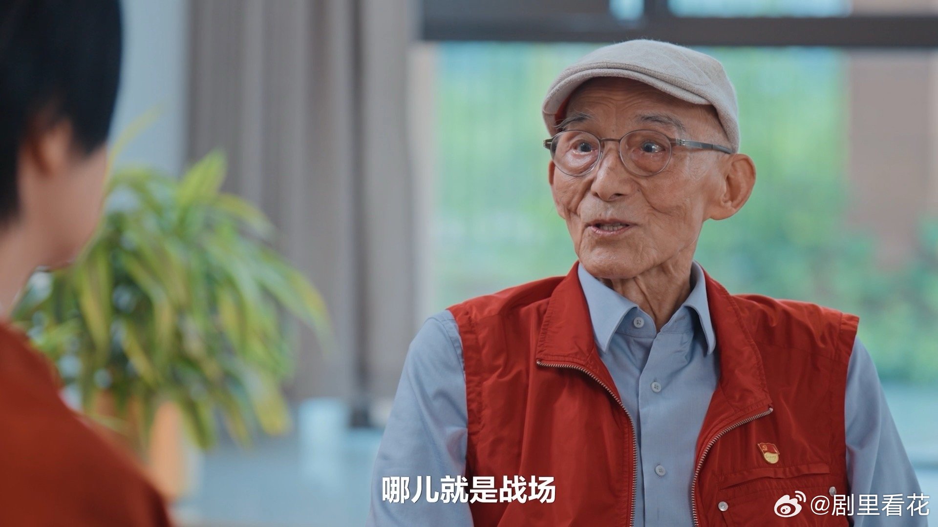 游本昌和妻子在养老院现状游本昌回应为何入住养老院 原来游本昌入住养老院是为了让晚