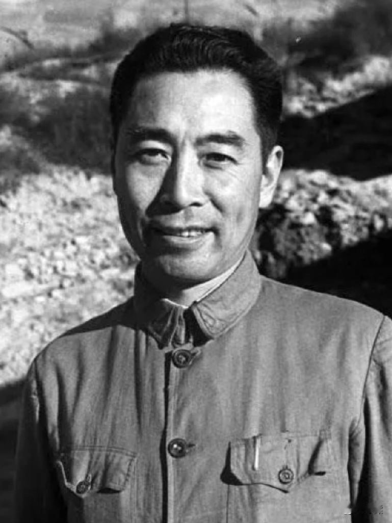 你可曾记得，
那句“为中华之崛起而读书”的少年壮志？

你可曾记得，
那场“十里