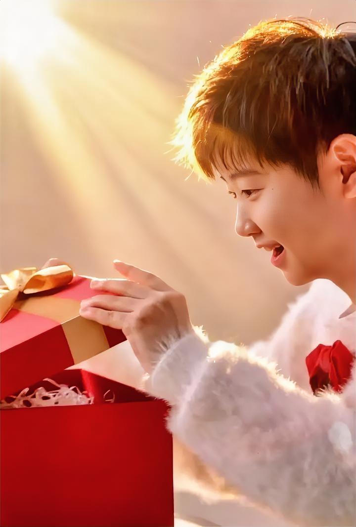 海口亚洲杯在林诗栋的家乡举行，
他会不会是抽签嘉宾？

北京时间2月3日，
海口