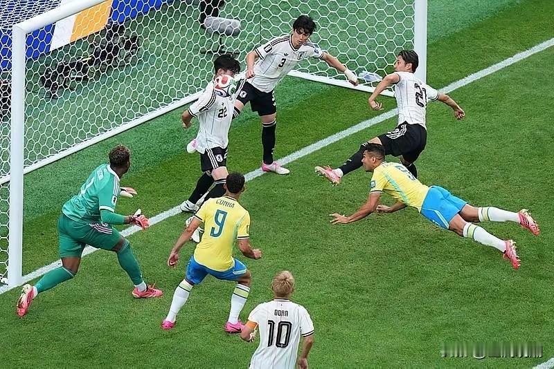 自以为是的小日本被巴西队绝杀，真是大快人心！

北京时间2026年6月30日凌晨