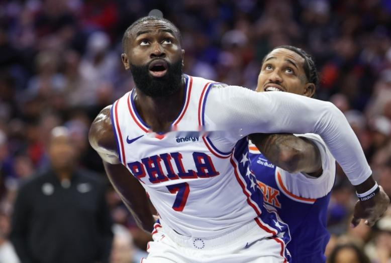 NBA季前赛，76人120-97大胜尼克斯。赛后，杰伦·布朗接受了记者的采访。记