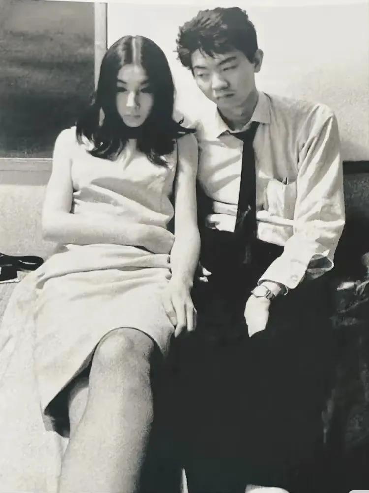 他爱她一生，最终她忘记了他！蔡澜与久美子的心痛故事！

蔡澜与久美子的故事如同一