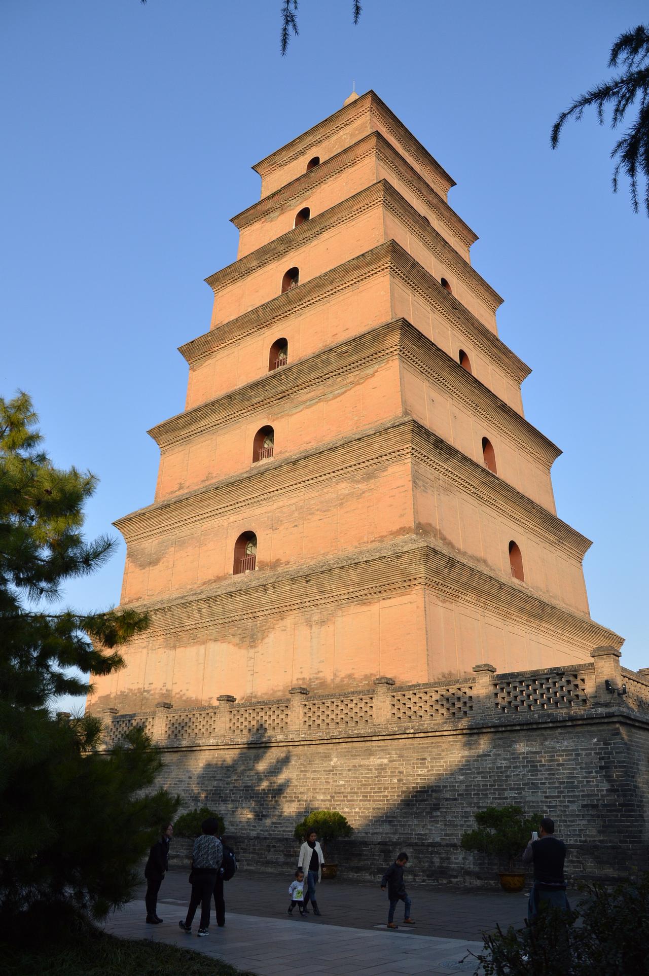 玄奘大师从印度取回的佛经如今在哪里？

玄奘生于公元600年。公元627年，从长