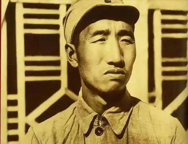 1938年，徐向前盯上一支181辆车的日军运输队，刘伯承只说了一句话，两个小时后