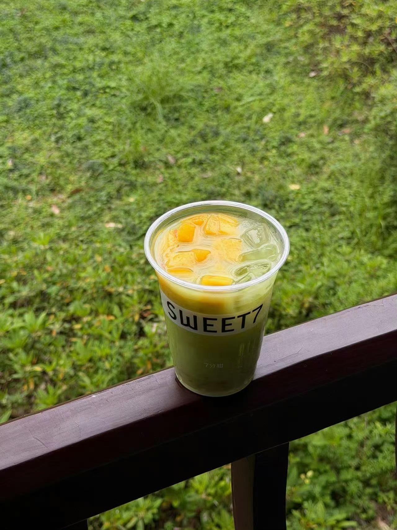 一个人清清静静，没有人联系自己，能吃饱穿暖来去自由，这已经是世界上最顶级的好命。