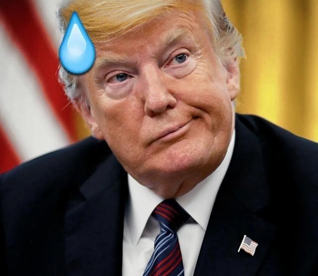 新年第一天，《 华尔街日报 》登了篇对 特朗普 的专访，里面他爆了个料，说自己每