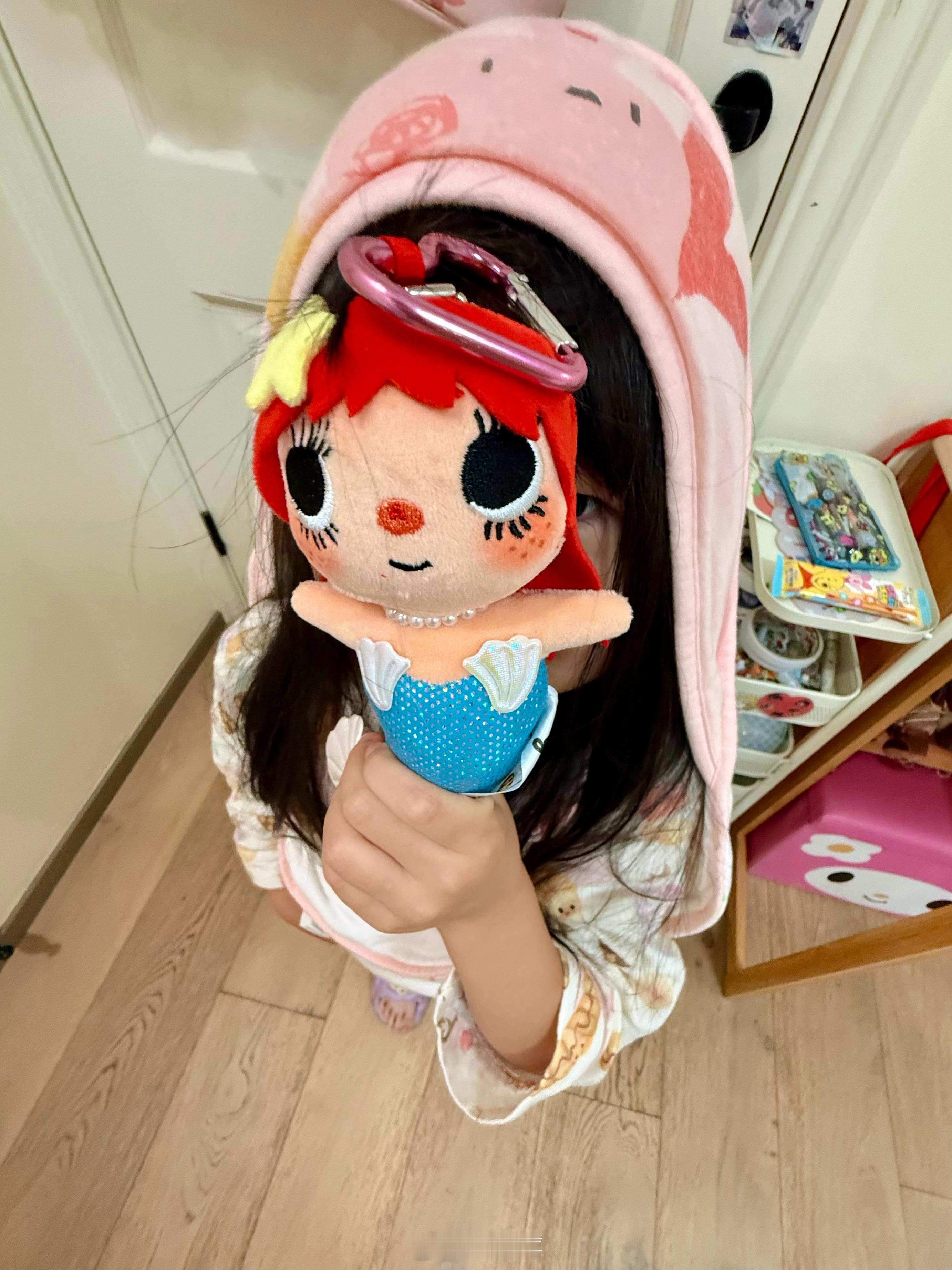 观察研究我亲生的儿子和女儿认认真真找相同🔍哥哥做完作业去买盐了10元钱精打细算
