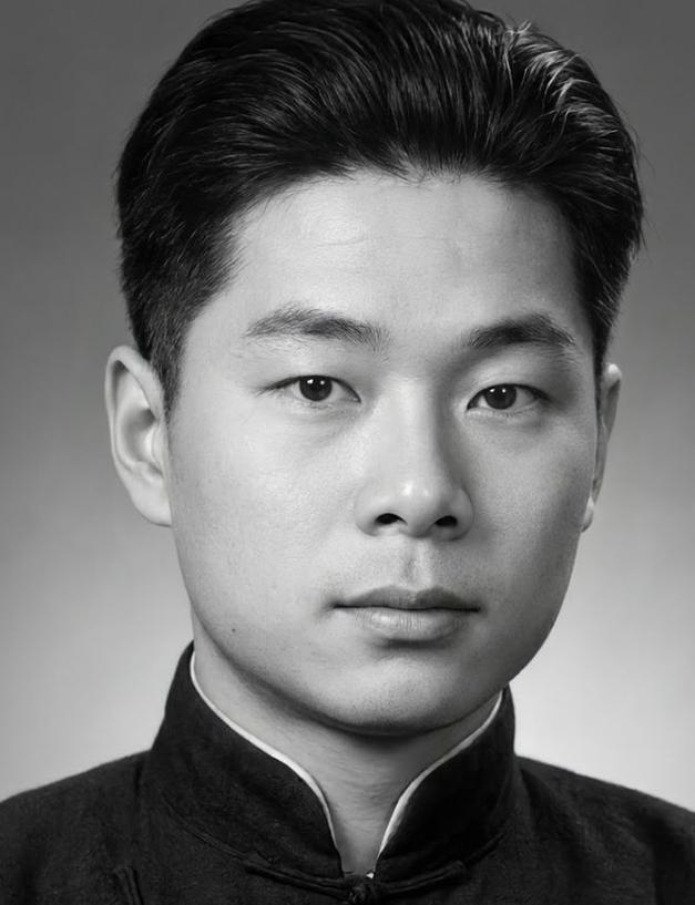 1992年，76岁的孔令侃被人发现，死在纽约的公寓中，而他的手里，还死死捏着一张