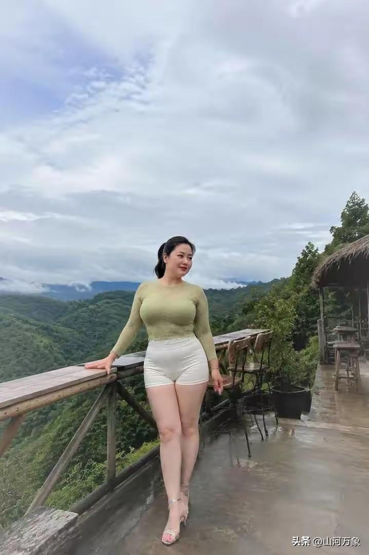 她来自东半球的小山村，你来自哪里？
