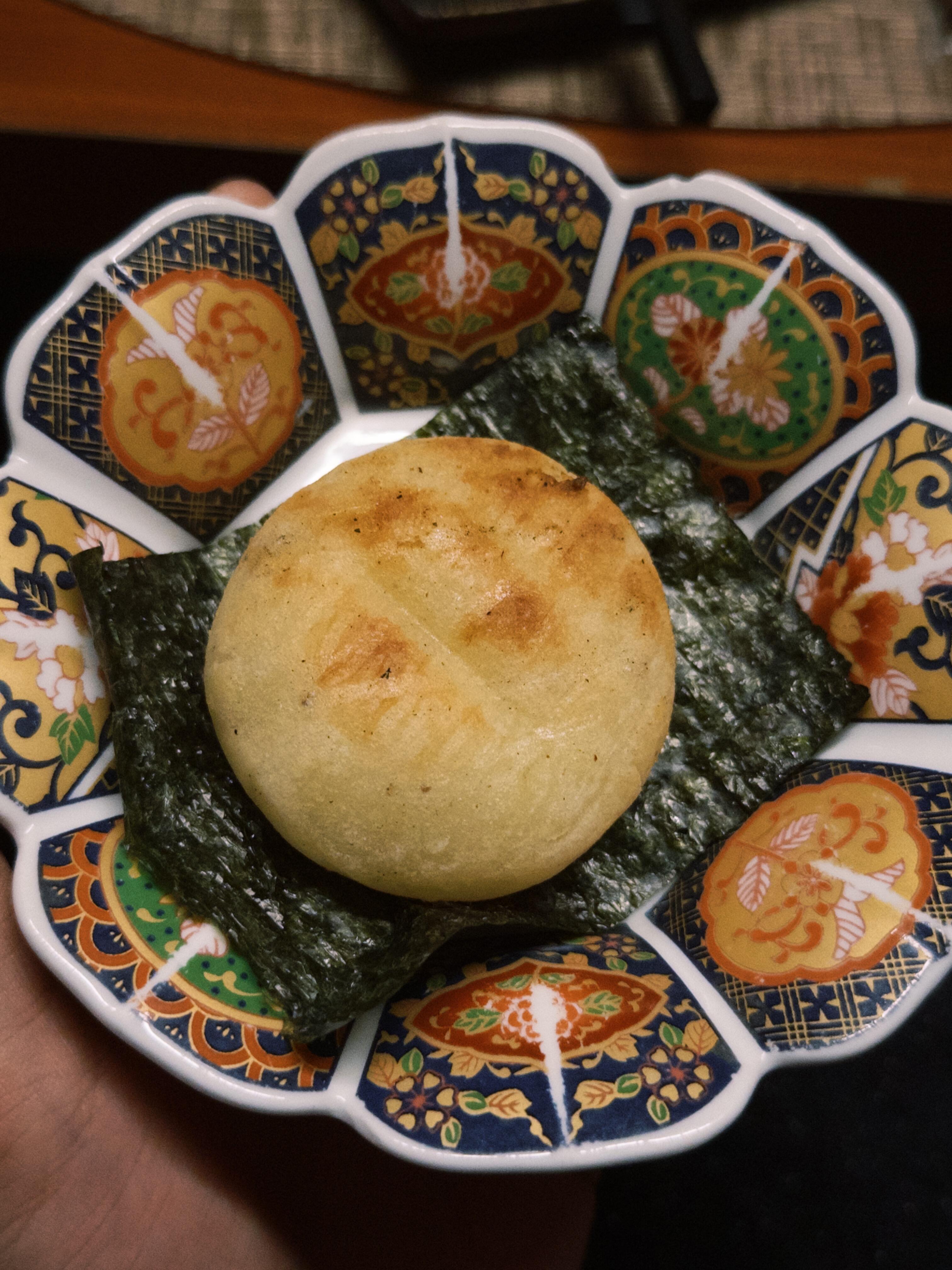 这是什么呀 感觉好好吃的样子 糍粑吗？ ​​​