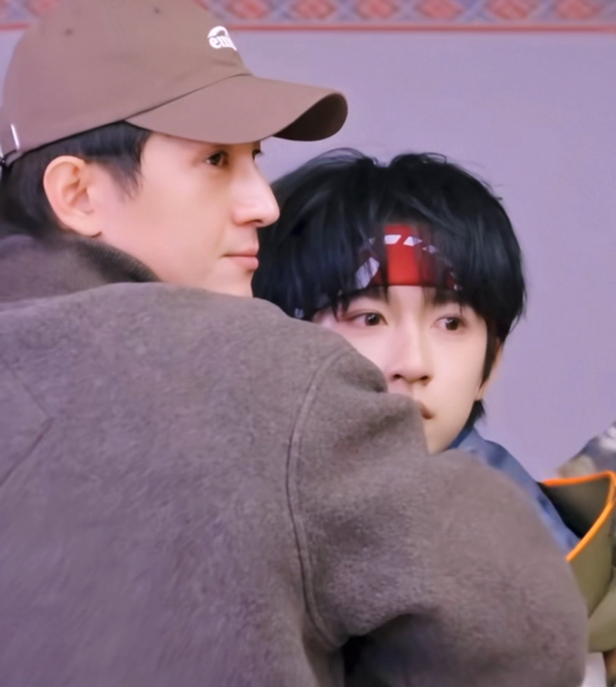 哦………… 