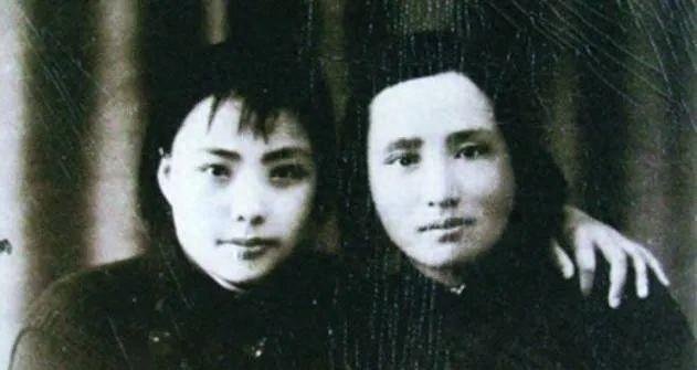 蹇先任：贺龙第四任妻子长征时期的著名女星，与贺龙离婚后独自抚养女儿成为少将这一传