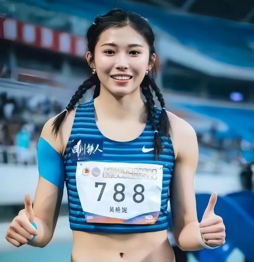 为国争光反遭霸凌！亚运会女子跨栏还没开赛，吴艳妮就遭全网围剿，吴艳妮和林雨薇所谓