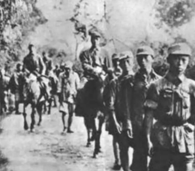 1939年新四军的装备状况可以用“家徒四壁”来形容，新四军开始东进苏北，但一个严