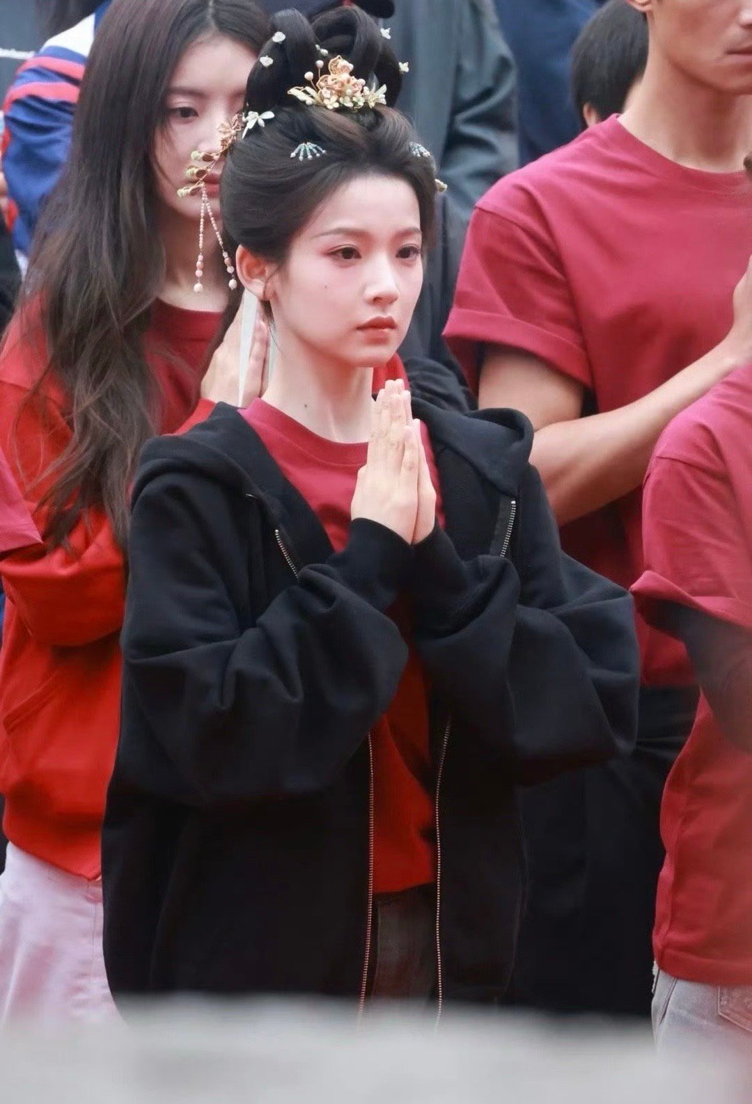 张淼怡领衔主演聊斋 张淼怡版《聊斋》真的杀疯了！开机路透中她的古装造型超惊艳，娇