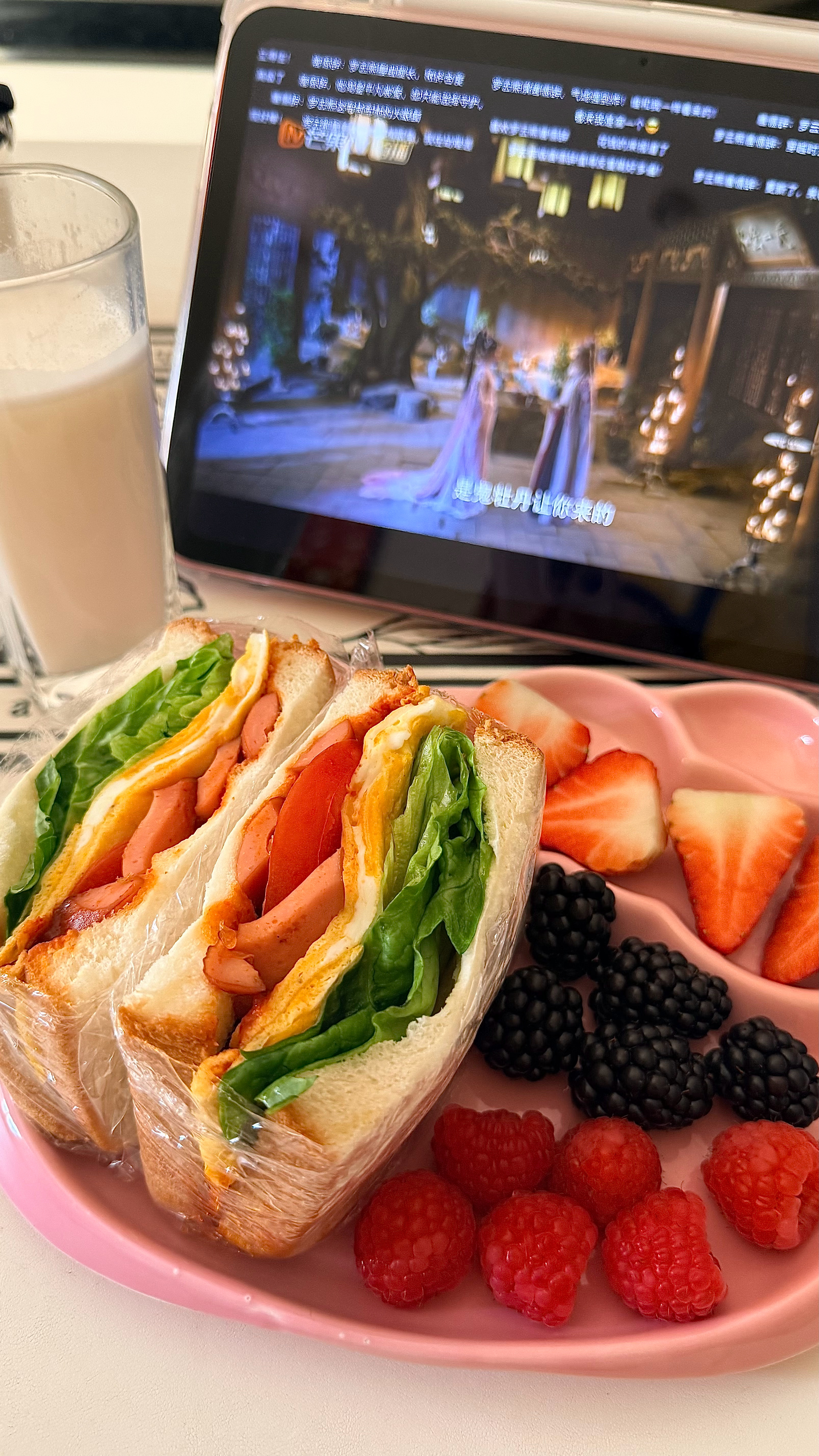 老己你还是这么爱自己！很爱奖励自己！ （没事就喜欢自己出门溜达！） 