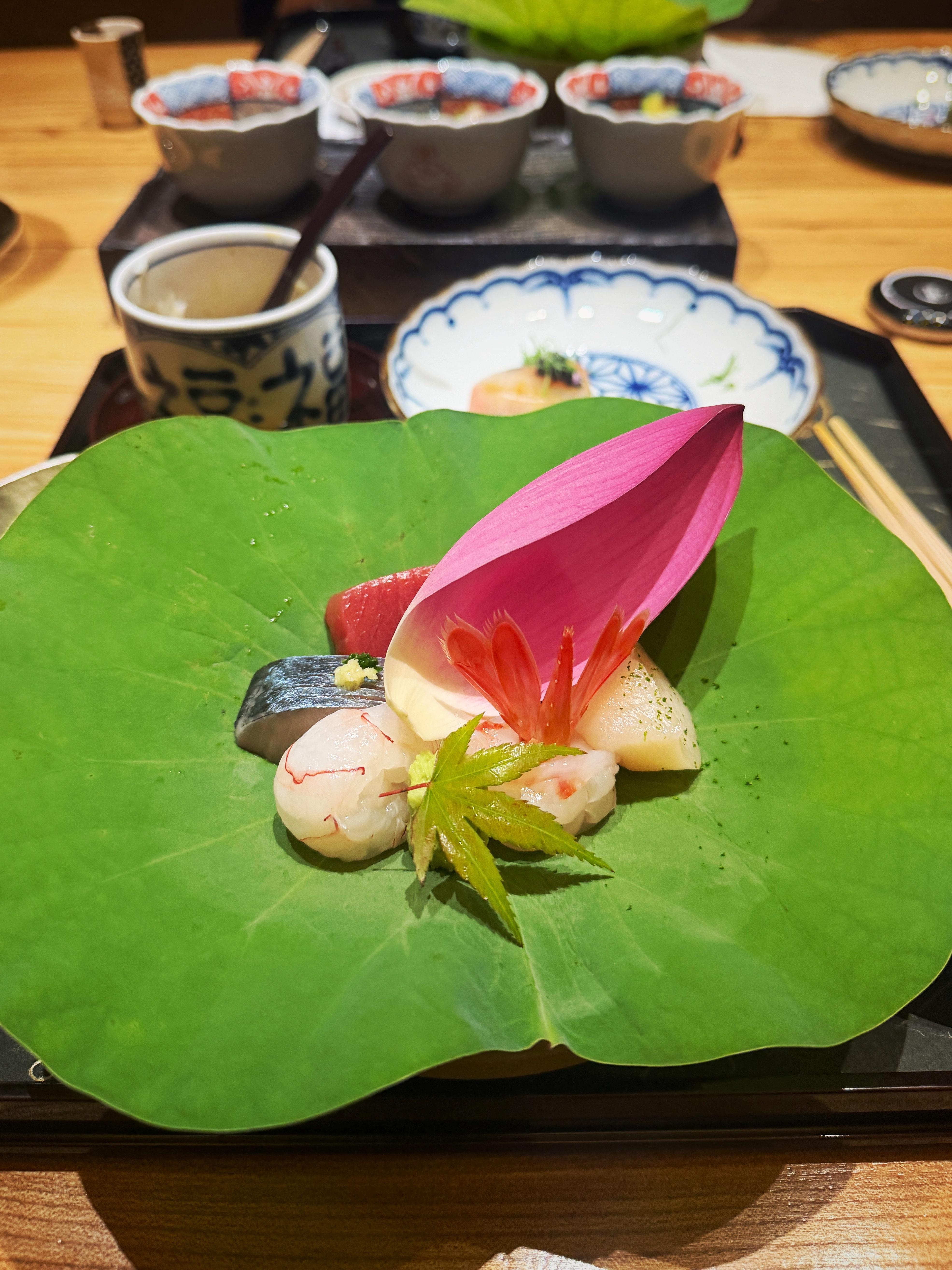 一直觉得首都花哨的餐厅略微少，但这顿饭因为人而非常的滋养。时常觉得自己很幸运且常