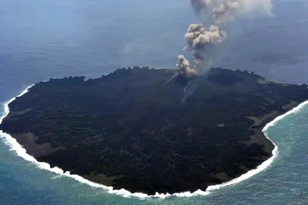 日本开挖海底稀土泥浆释放什么信号
小日子几十年前白菜价大量购进稀土，都倒在海底存
