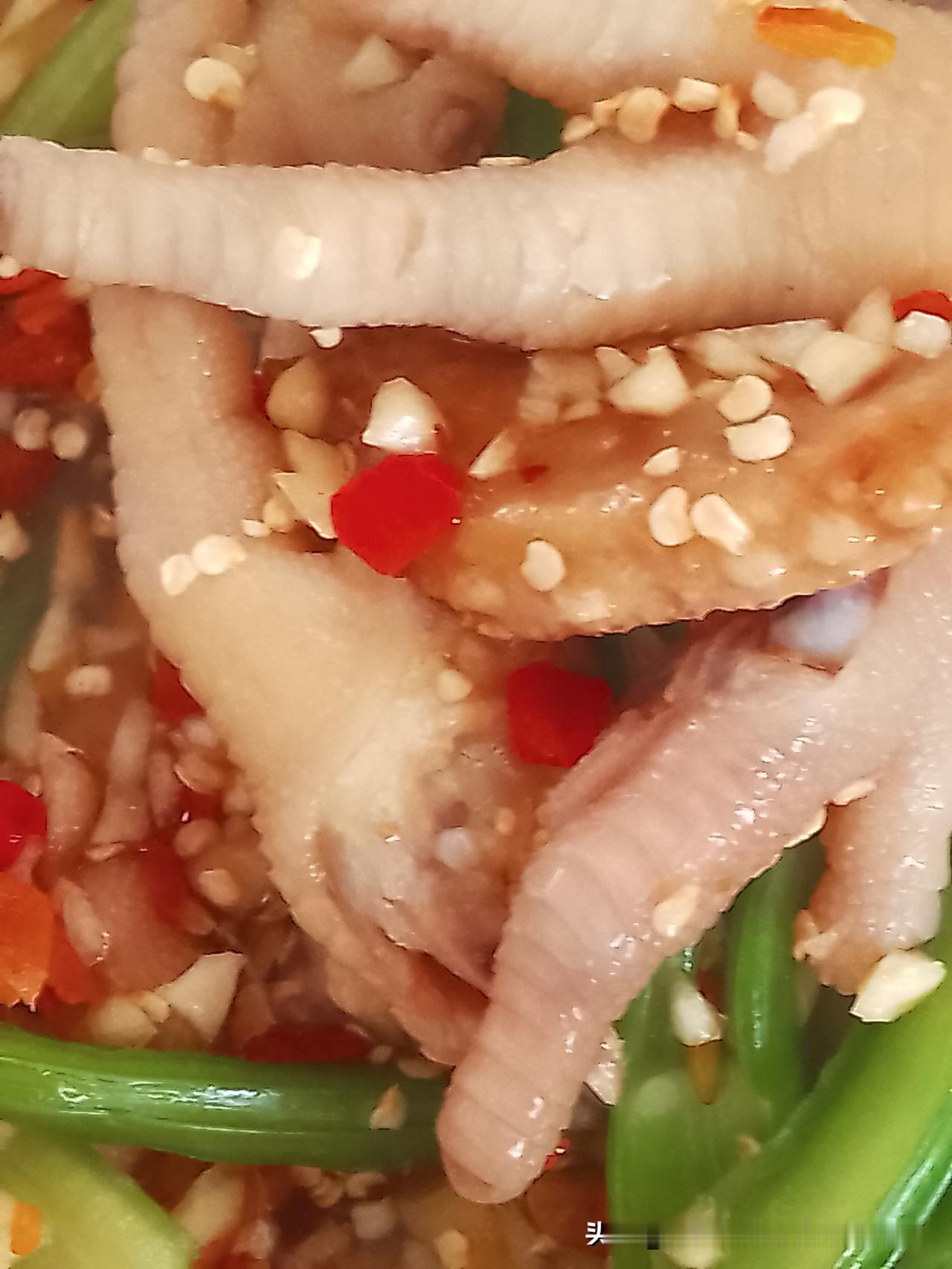 你经常吃外卖还是自己做饭凉拌鸡爪和卤菜会点外卖方便。其它很少点，自己也喜欢做饭菜