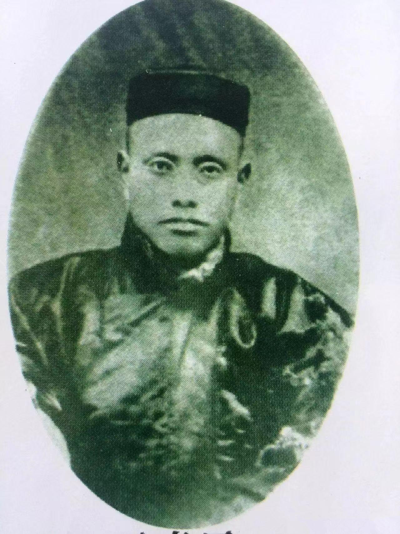 王虎臣(1881—1911.12.17）名元震，字虎臣，河北省赵县王家郭村人。
