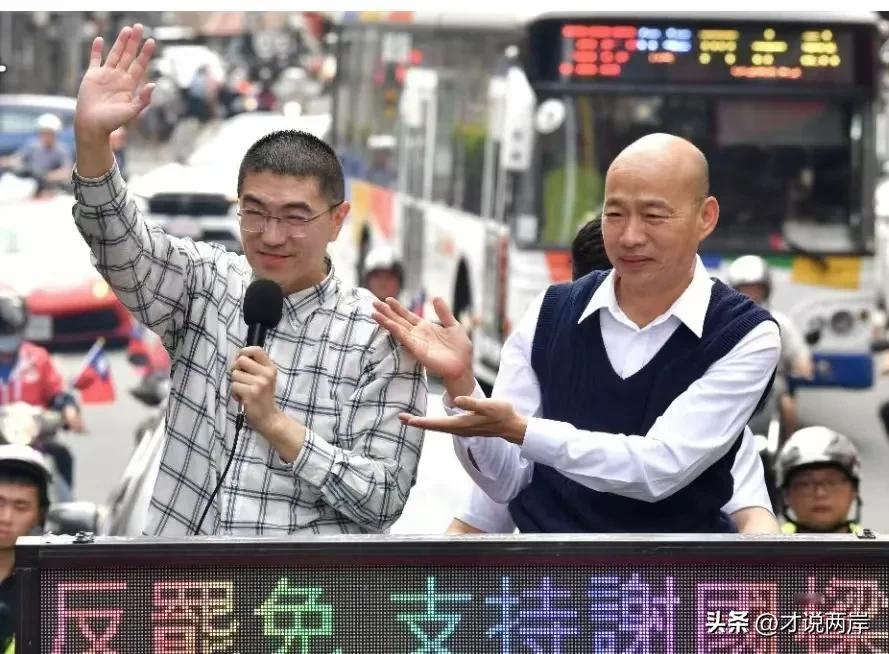 韩国瑜力挺谢国樑。强调“罢樑”和“罢韩”不同。
基隆市长谢国梁罢免投票倒数最后一