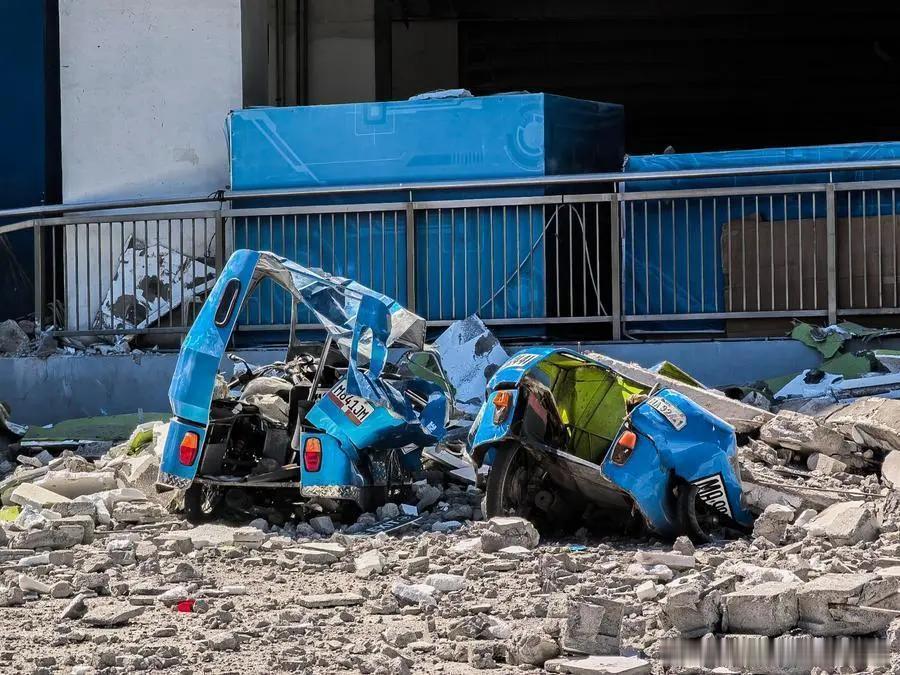 国际国内时事新闻 菲律宾强震最新死亡人数达35人，现场照片及避险视频曝光菲律宾 
