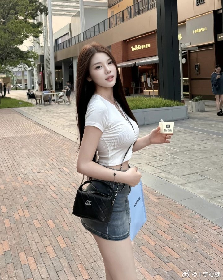 饭可以不吃，逛街不能少 