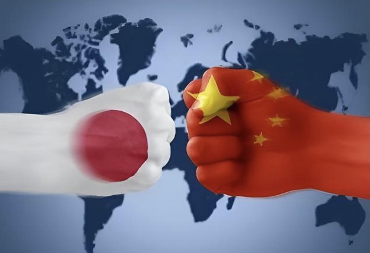 情况有变，日本连美国的话也不听了，解放军24小时“连开四枪”
一则日本防卫省的公