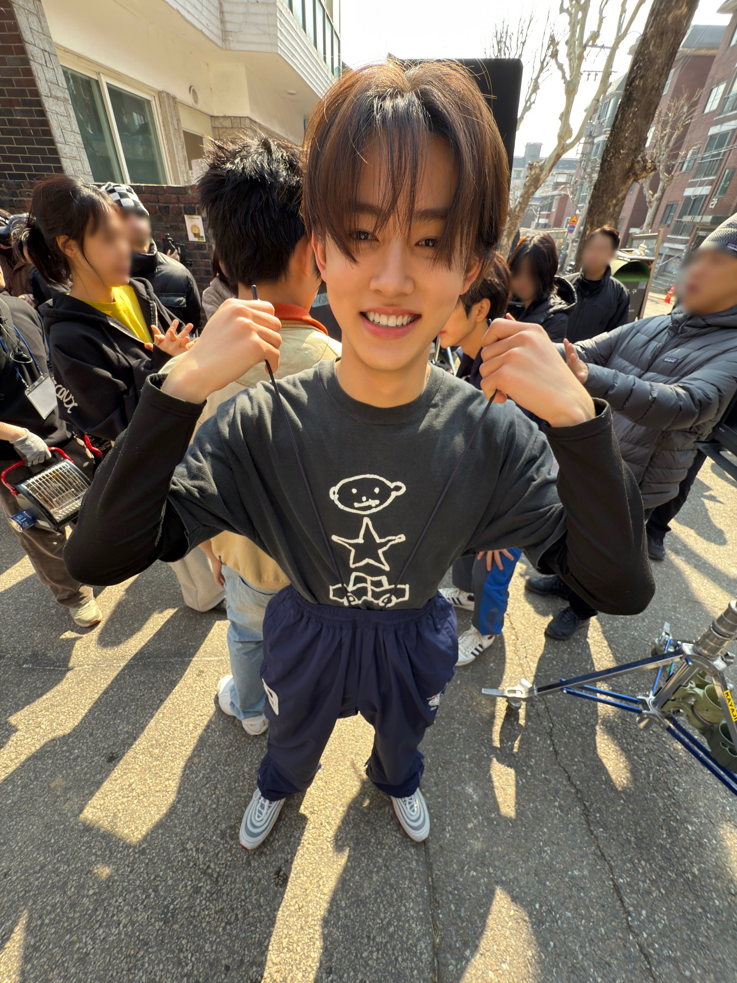 他根本就没有长大呀🥺 