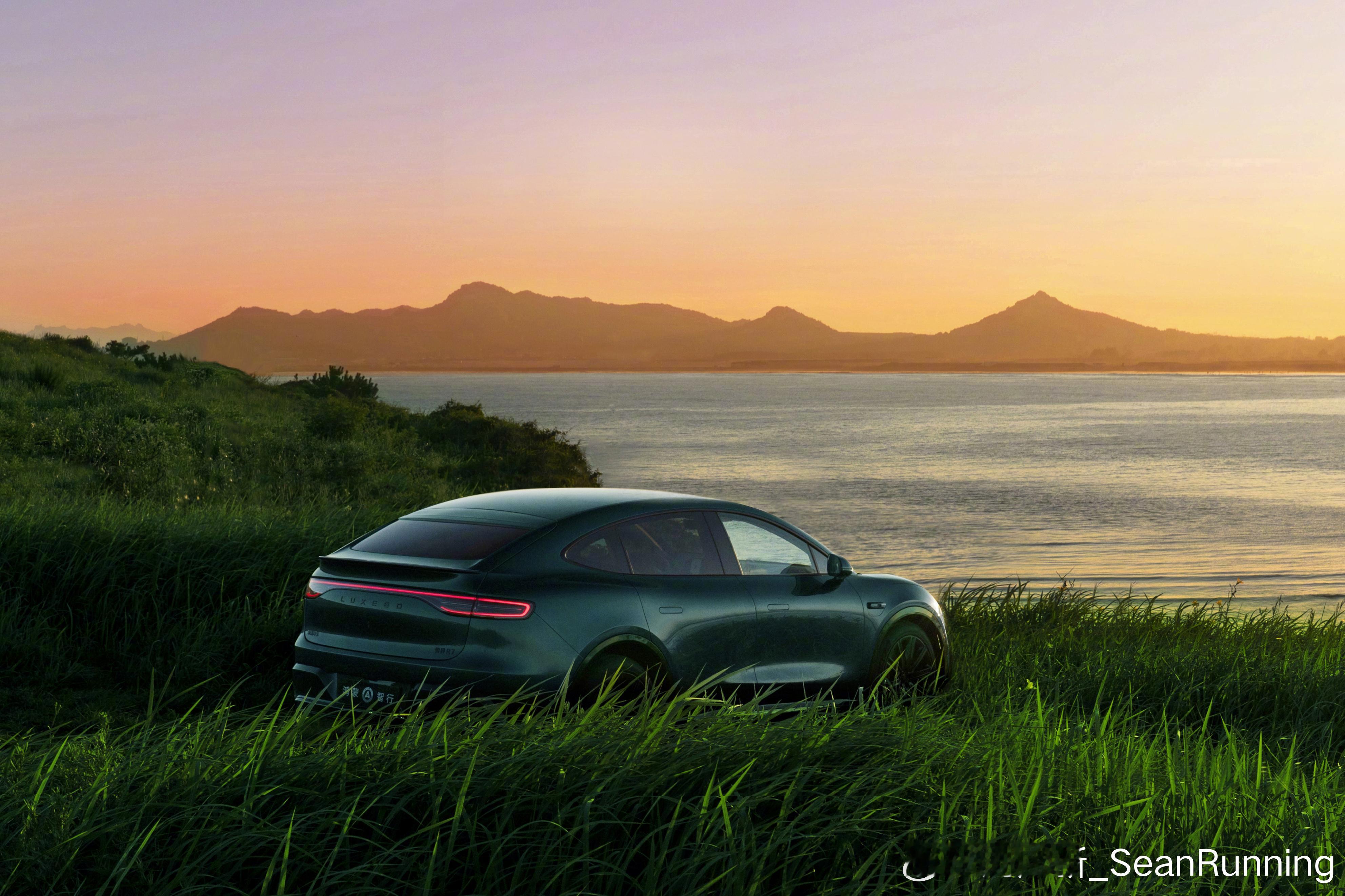 智界R7十万公里电池安全挑战新能源车，电池安全是关键！智界汽车用硬核测试证明实力