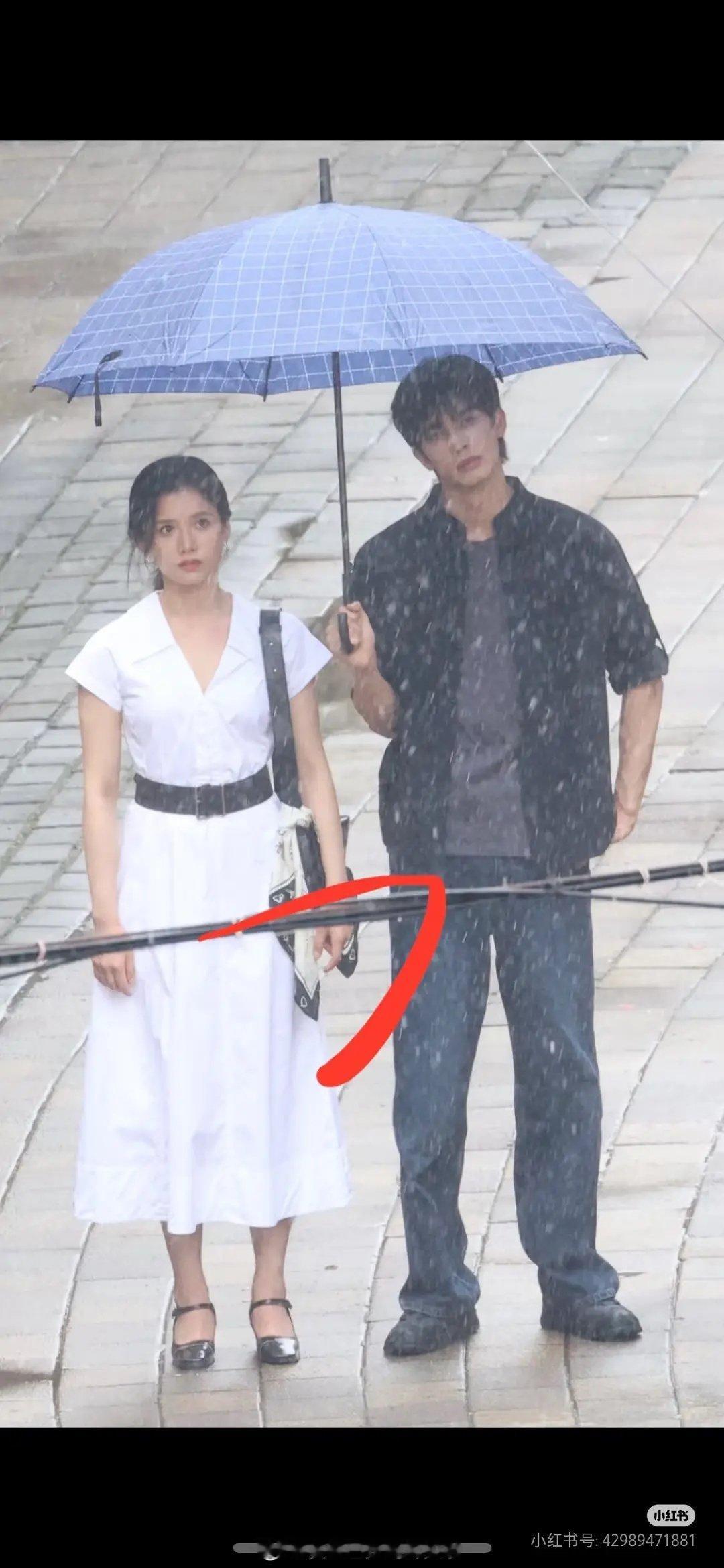 张婧仪宋威龙《野狗骨头》最新双人路透，如何？ ​​​