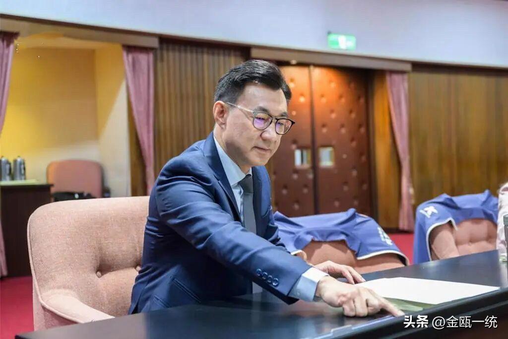 江启臣获胜！将代表国民党参选台中市长

没有任何意外，江启臣赢得国民党台中市长初