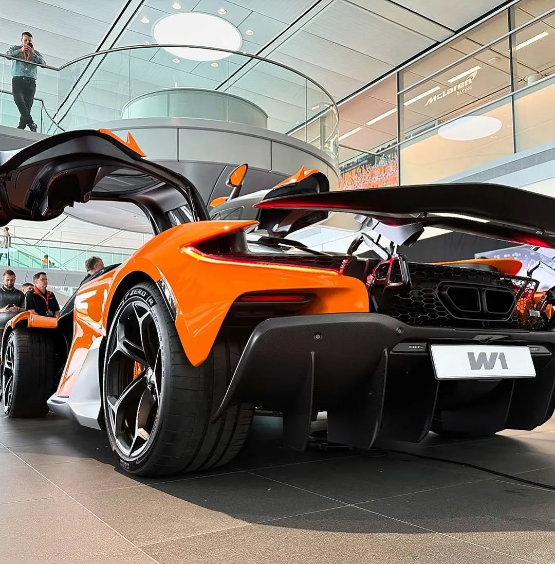 The NEW McLaren W1! 🧡