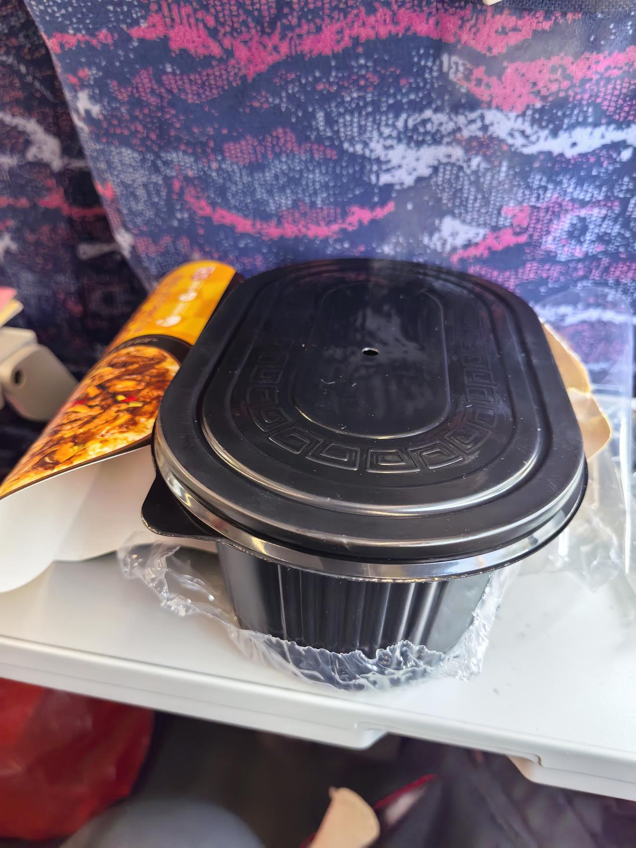 分享我这周有趣的事：
坐火车，看见邻座拿出这个东西，以前自己没有用过。问了一下，