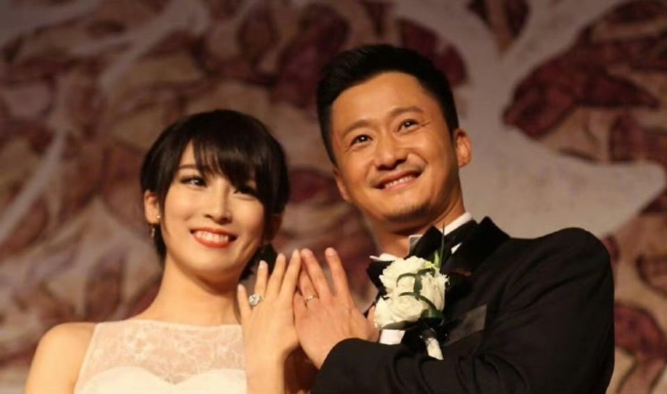 吴京说谢楠只管做你自己吴京转发谢楠初舞台真夫妻来了谢楠，只管做你自己 