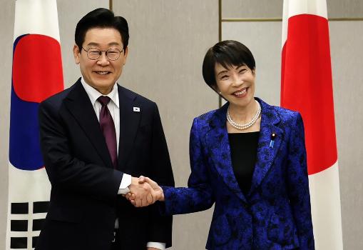 突发消息！韩国、日本直接被美国抛弃了。3月8日，多家外媒发布消息称，驻韩美军C-