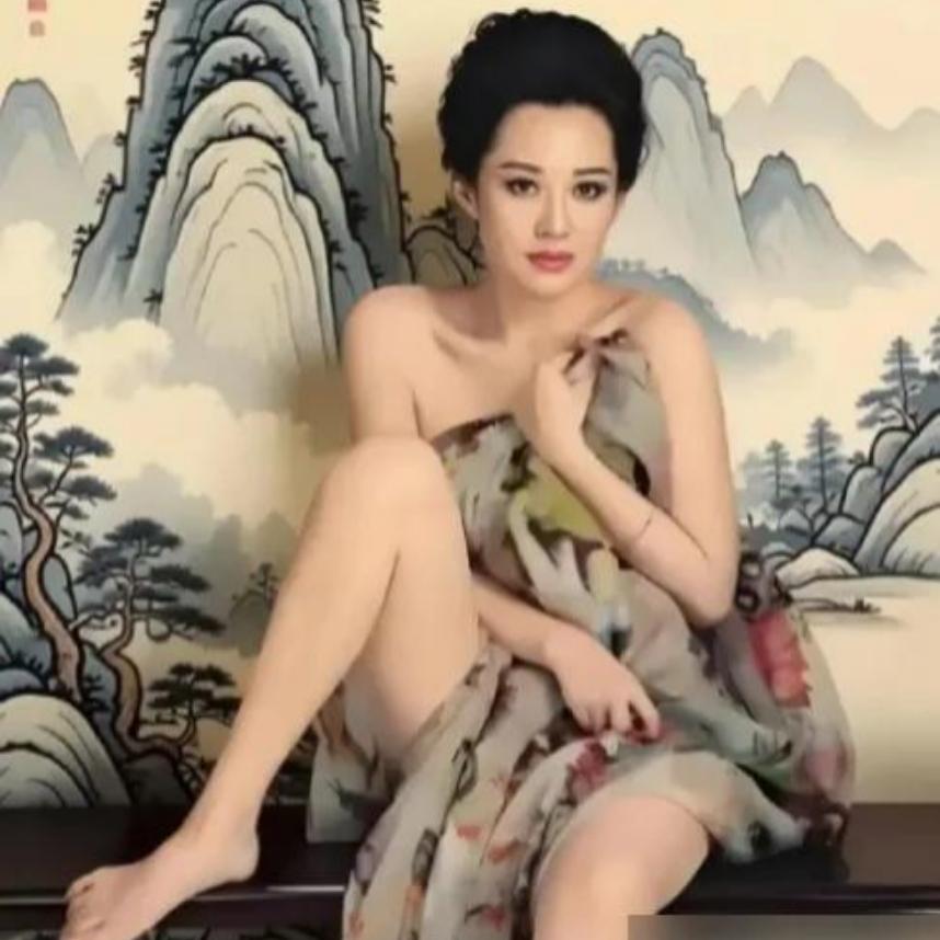 当年50岁许晴被全网痛骂，真相看完太打脸！

姜文一句“美啊”，让她饱受非议，不