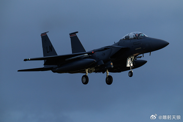 3架美军飞机被友军误击 6飞行员全数生还3月2日，美国中央司令部表示，有三架美军