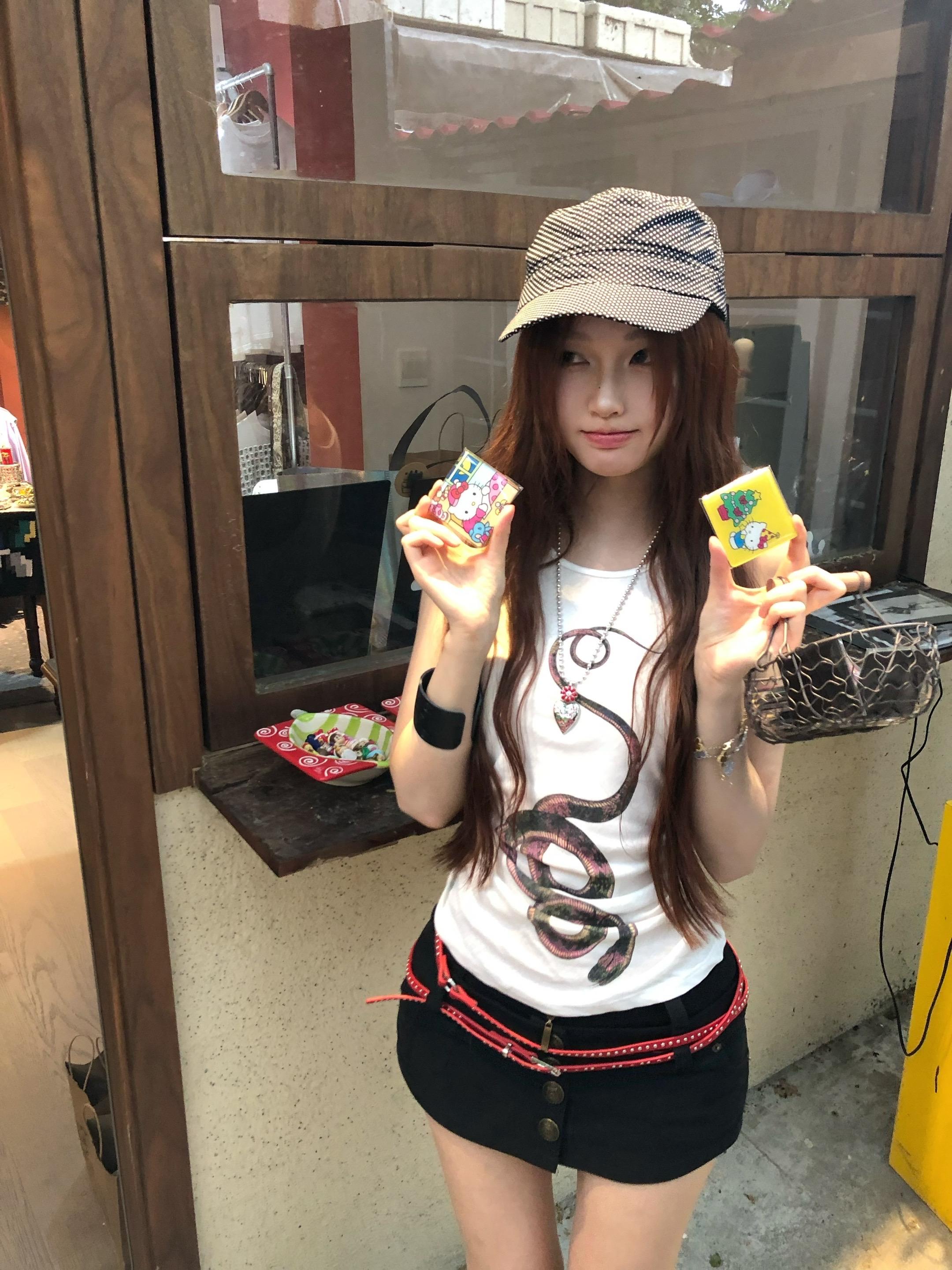 脆弱女人每天过的爽爽的