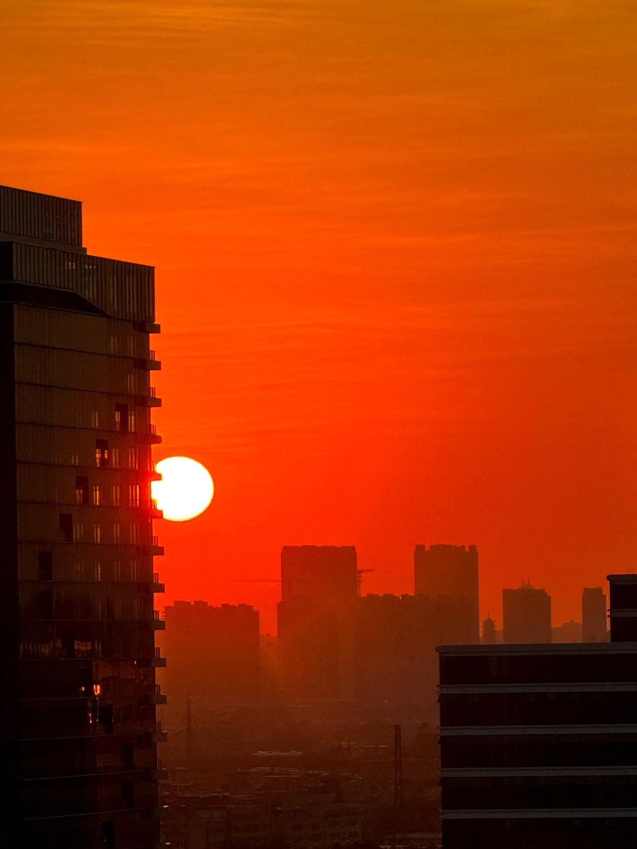 下联：晚霞溋万家。

（图片来自网络）