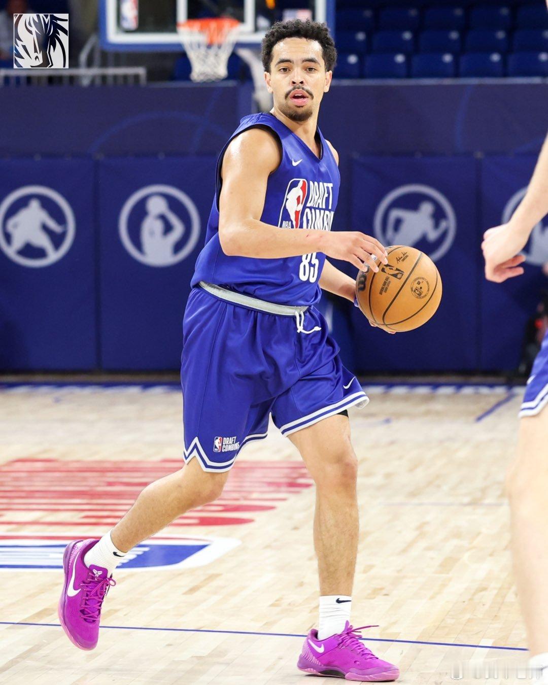 MFFL 我牛官方发推。Our rooks at last year’s com