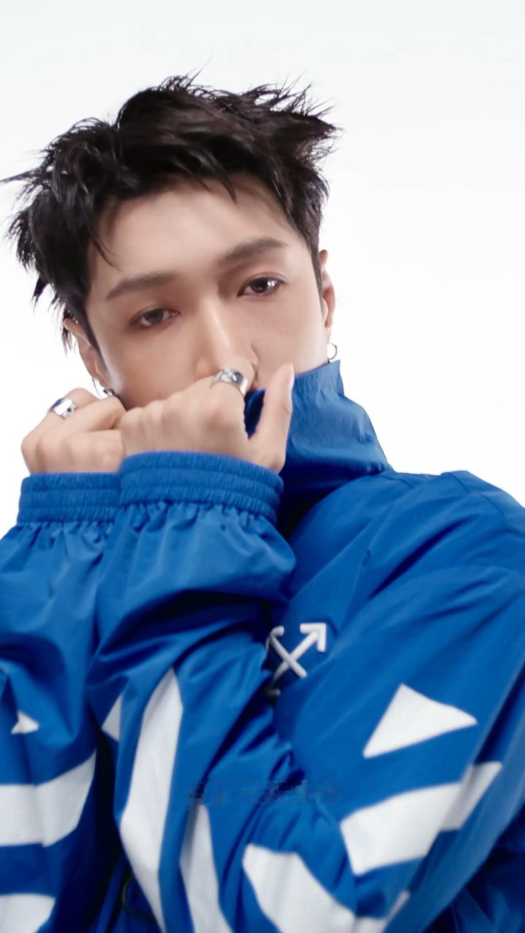 张艺兴OFFWHITE品牌代言人太漂亮了🥺 ​​​