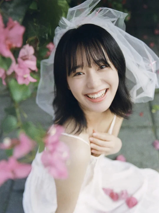 你看这世界充满鲜花和阳光🌸